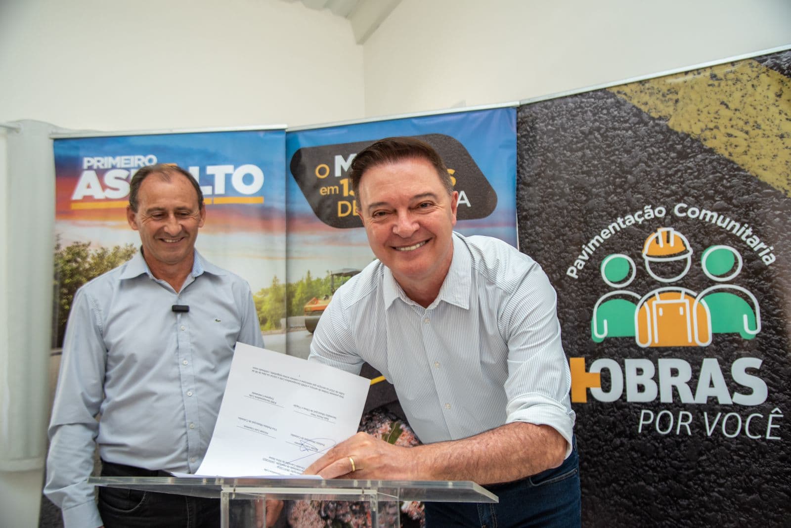 Uma nova rua de Colombo receberá pavimentação com um investimento de R$1.211.394,03.